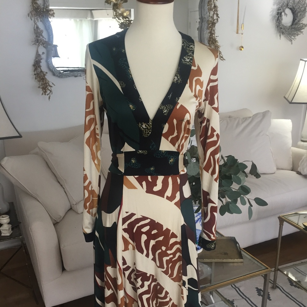Gorgeous Issa Maxi Dress-Rare design